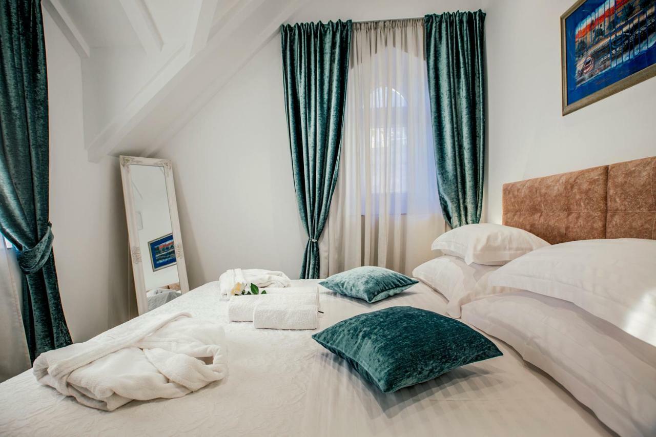 Heritage Hotel Dea Hvar Hvar Town Buitenkant foto