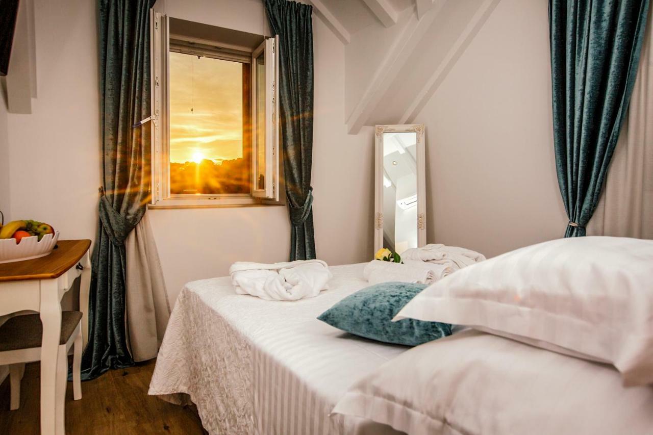 Heritage Hotel Dea Hvar Hvar Town Buitenkant foto