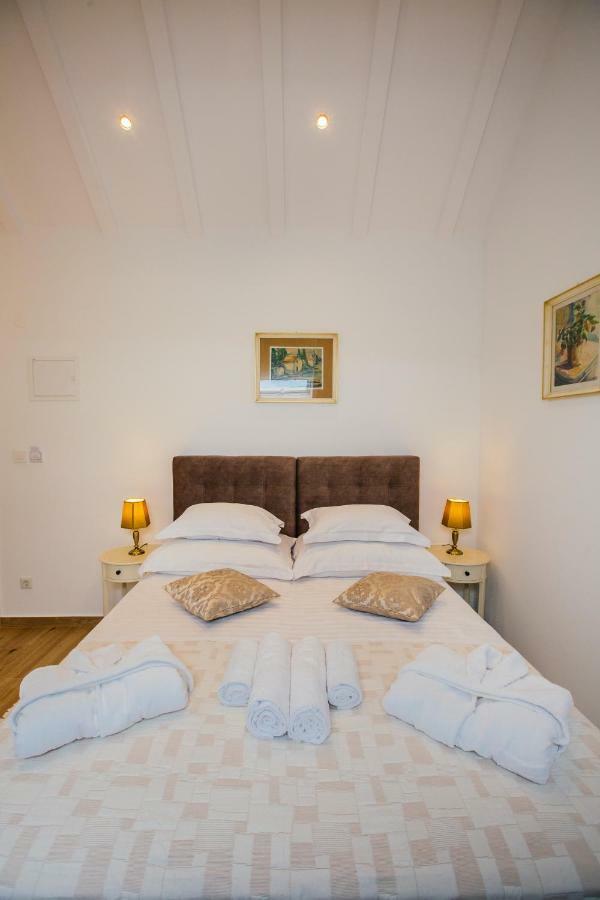 Heritage Hotel Dea Hvar Hvar Town Buitenkant foto