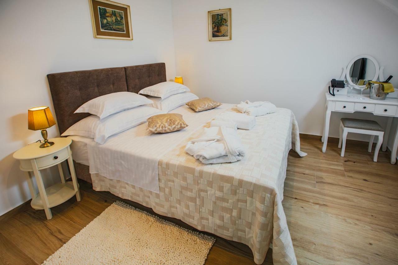 Heritage Hotel Dea Hvar Hvar Town Buitenkant foto